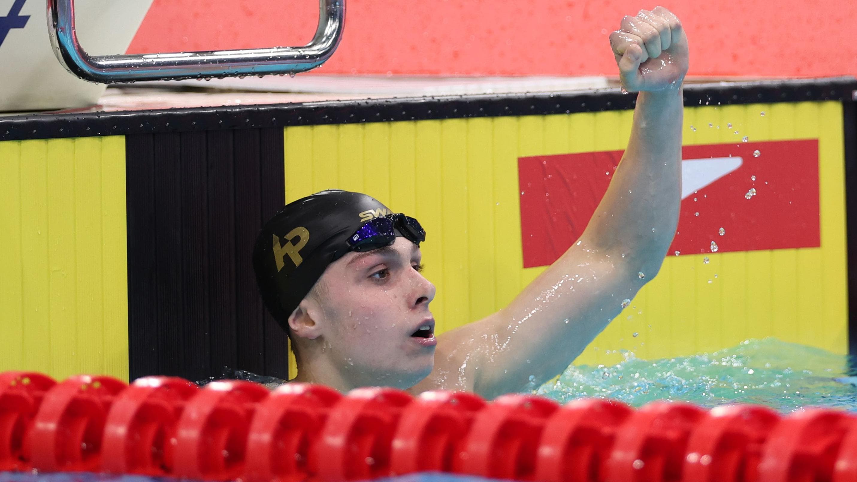 Nowacki relishes first senior British swimming title