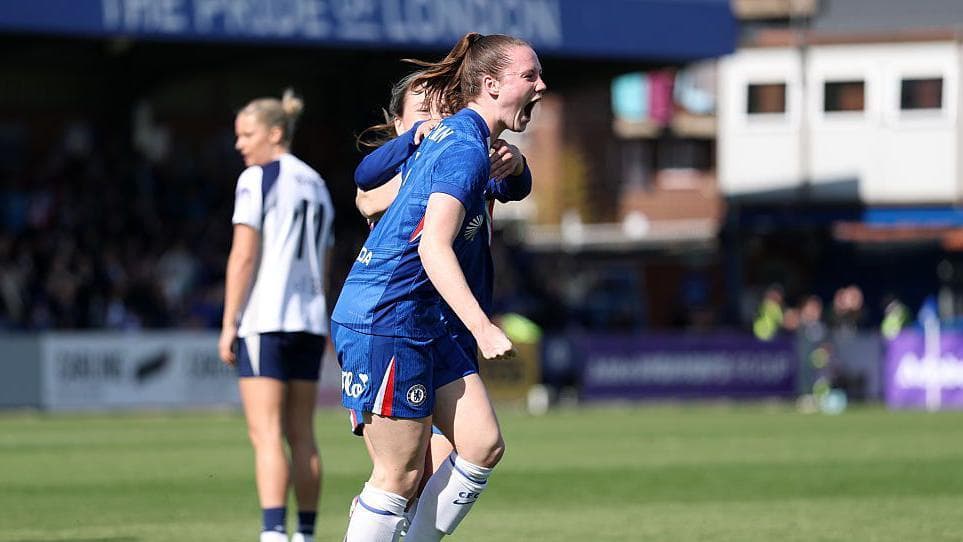 Holders Chelsea beat Spurs to reach Women's FA Cup semis