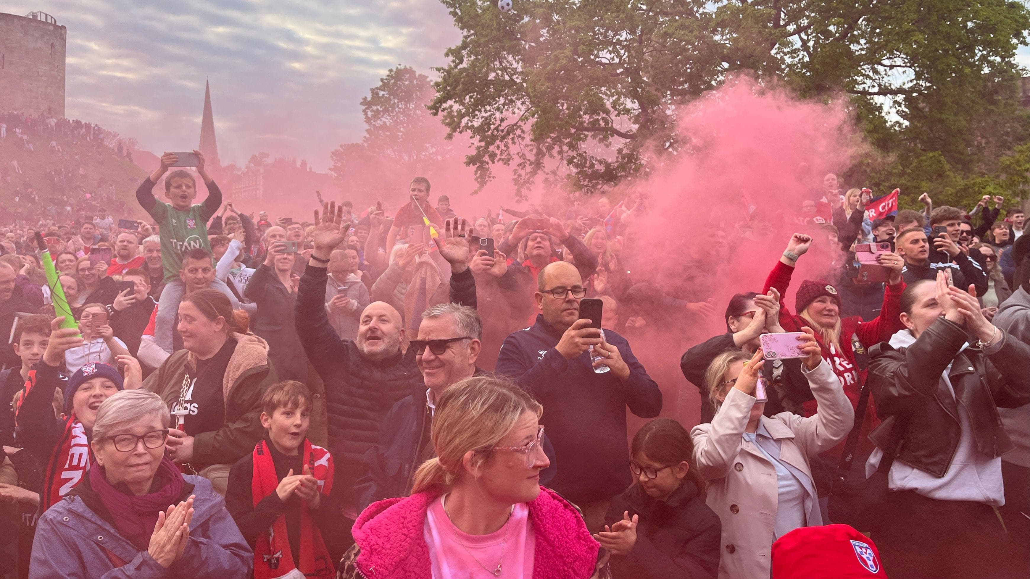 Thousands of fans join York City promotion parade