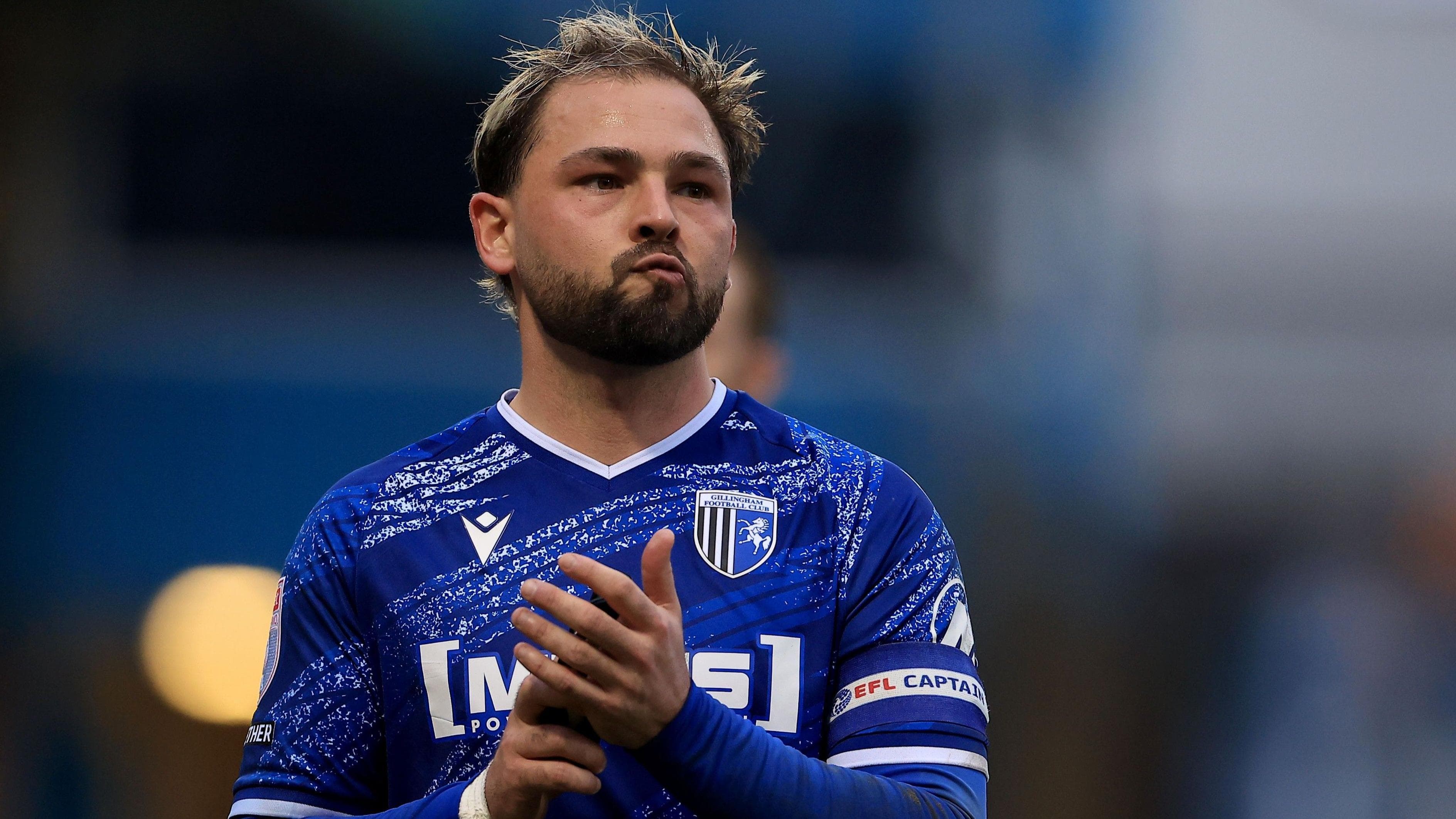 Team, not manager to blame for Gills' slump - Dack