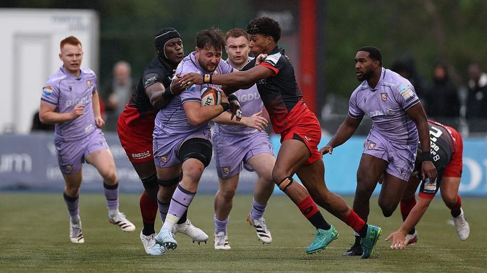 Saracens beat Gloucester to charge towards top four