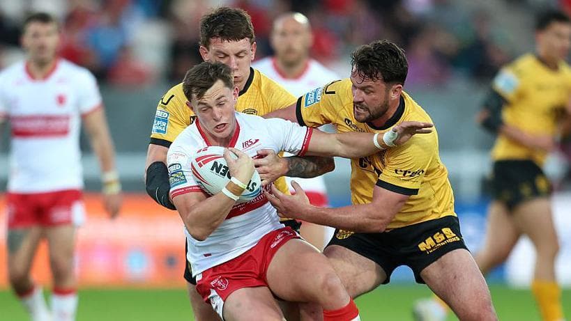 Champions Hull KR thrash Castleford to keep up fine run
