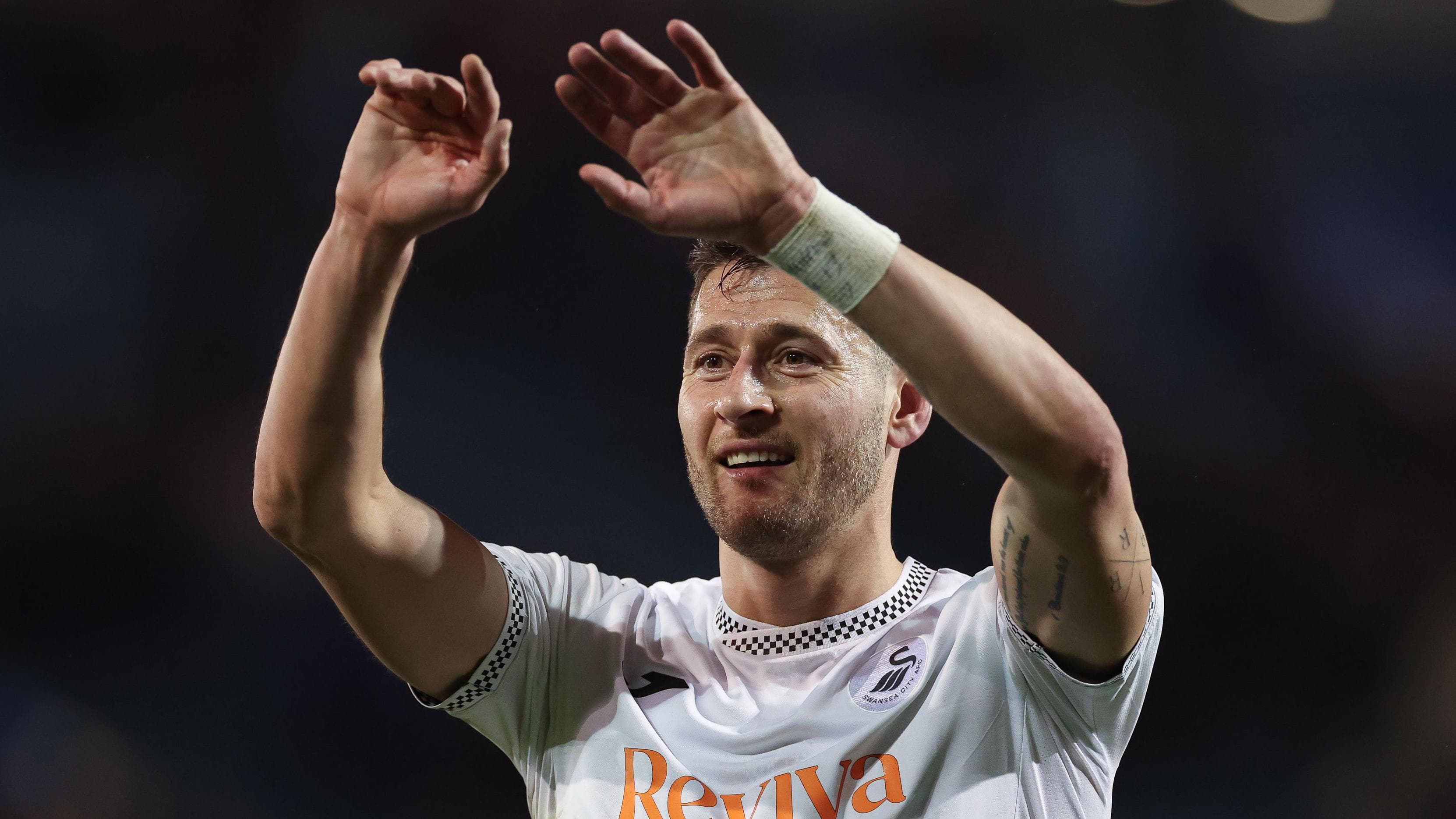 Swansea in talks with veteran defender Ward