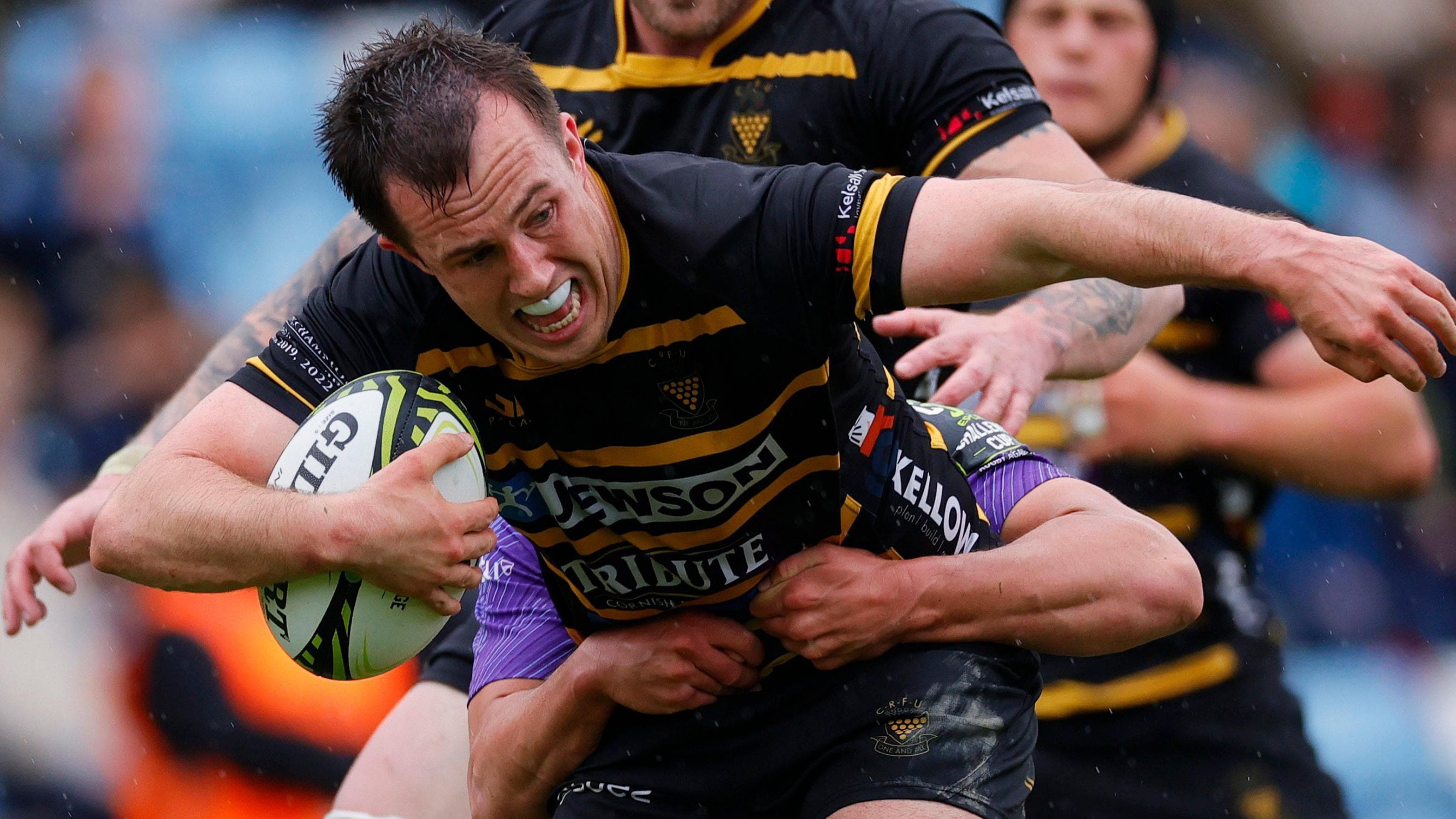 Cornwall run in 11 tries to beat Kent