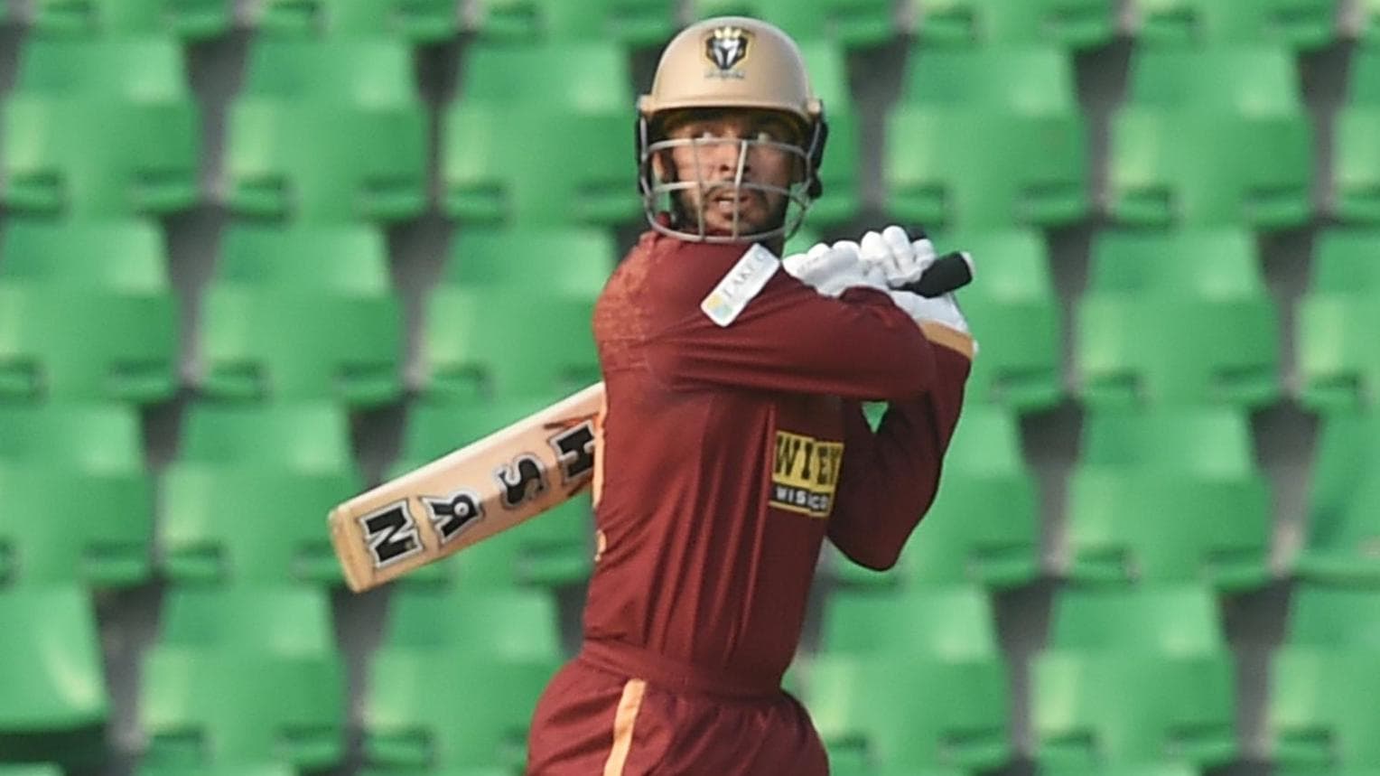 Kingsmen into PSL play-offs at Qalandars' expense