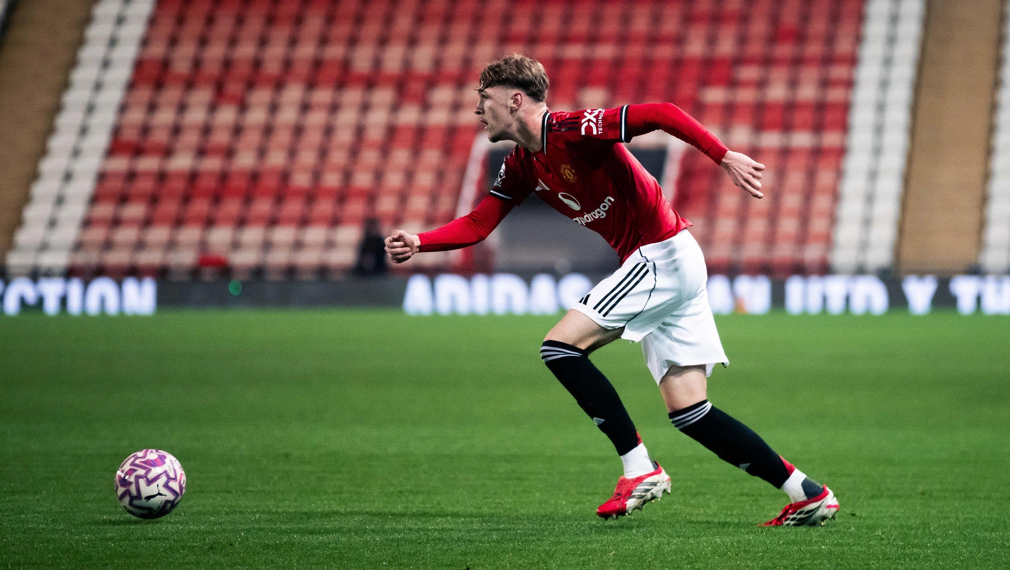 New Headline: Manchester United's Fletcher Embarks on Youthful Dream Journey in Premier League Champions' Club