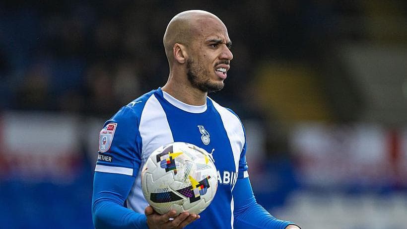 Caprice and Conlon among seven to leave Oldham