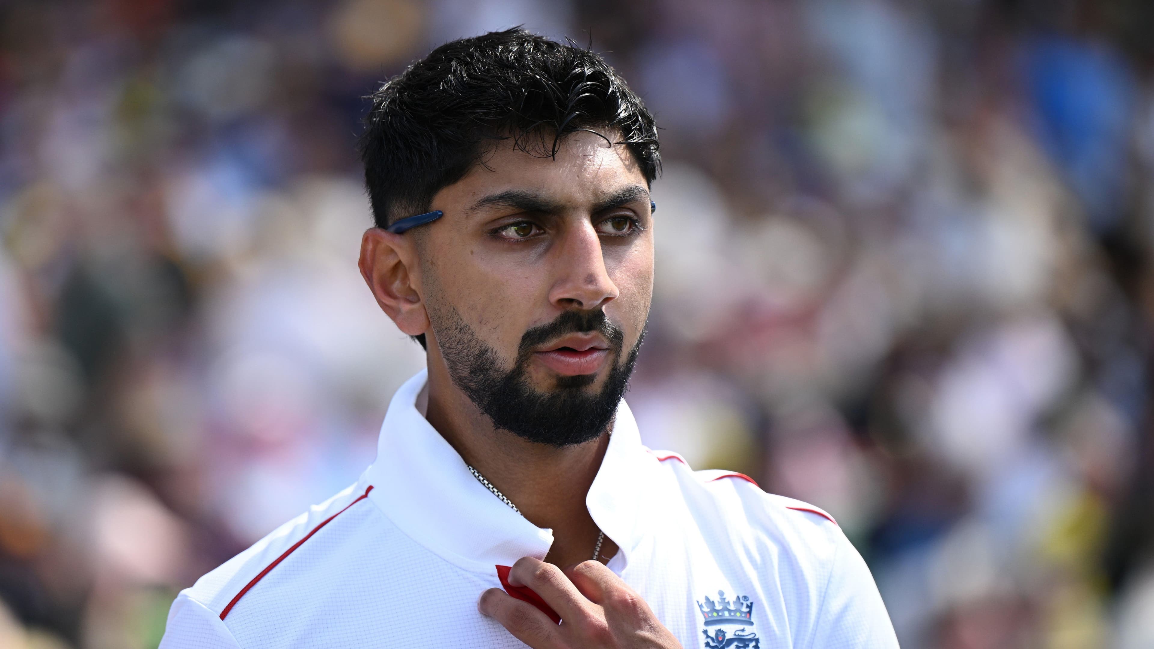 Arthur backs 'national treasure' Bashir to regain form