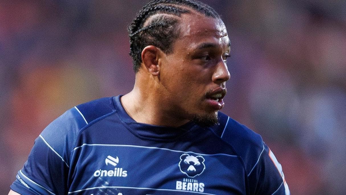 Bristol sign Davies as cover for hooker Oghre