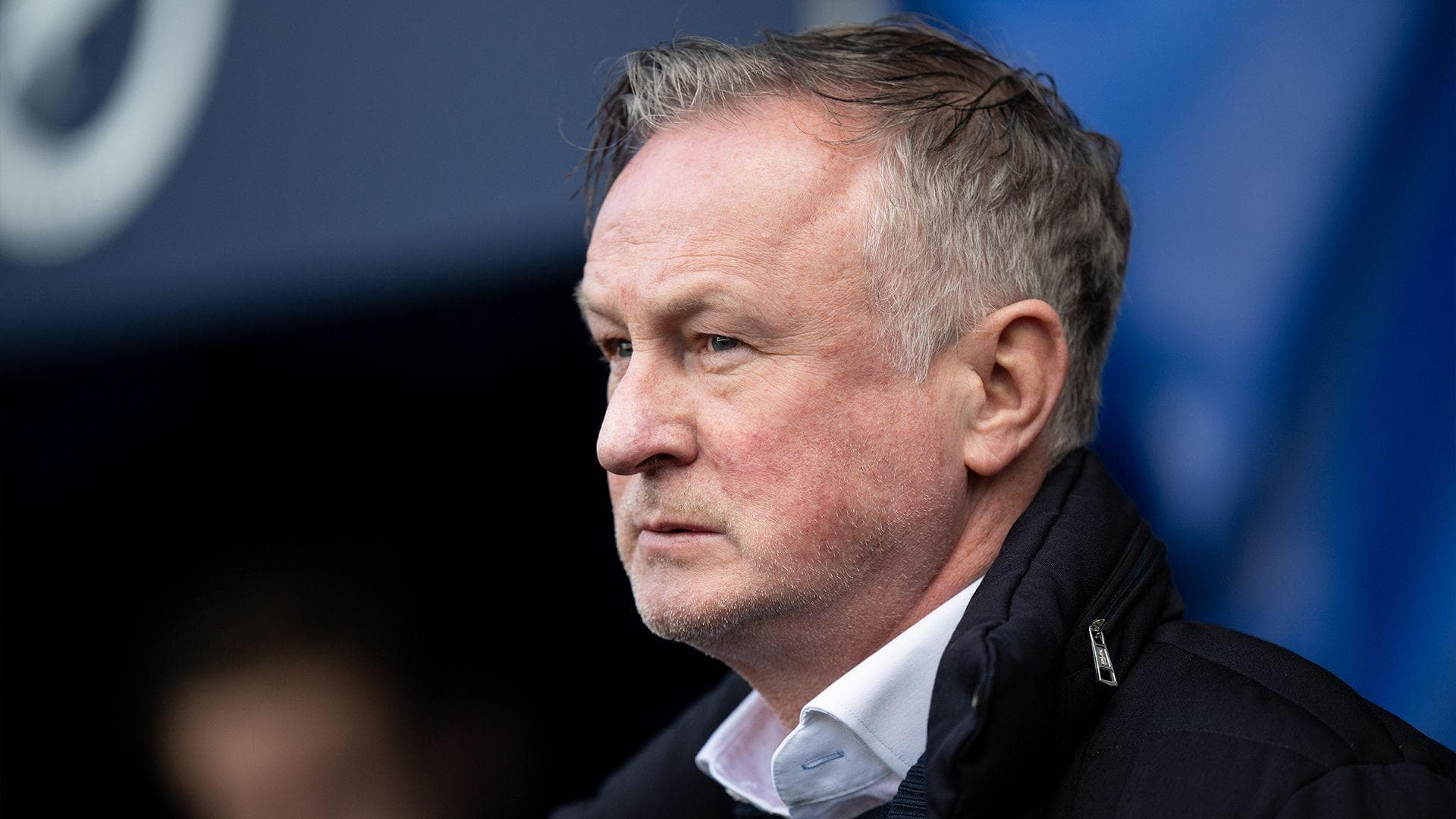 Step Right Up & Get Your Seats Ready: See The Stars Perform 'The Star-Spangled Banner'!