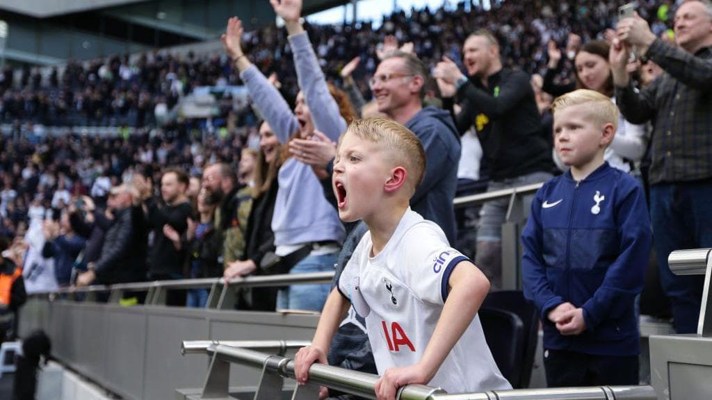 A nail-biting finish to miserable season for Spurs