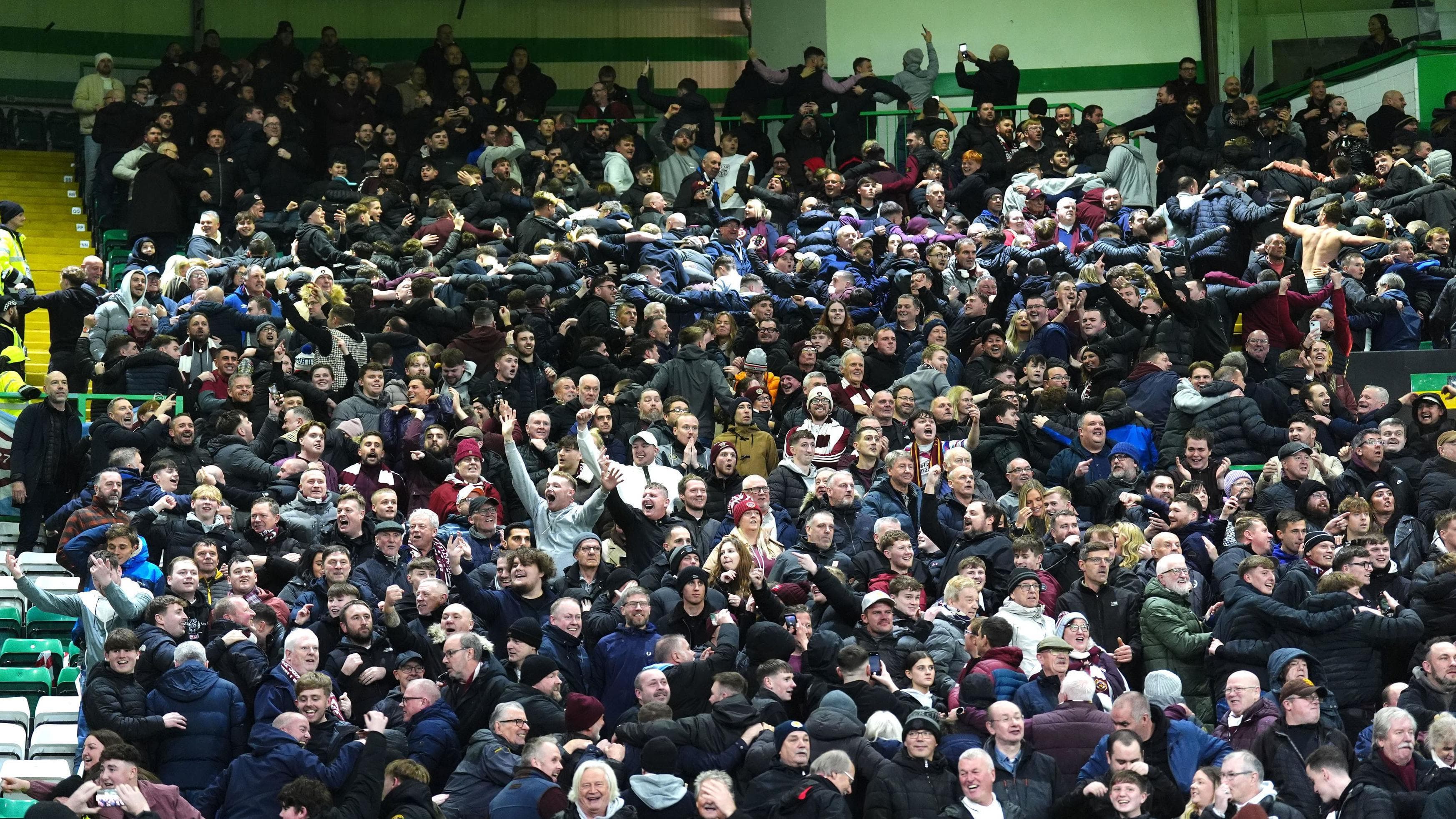Fans descend on Glasgow for title clincher