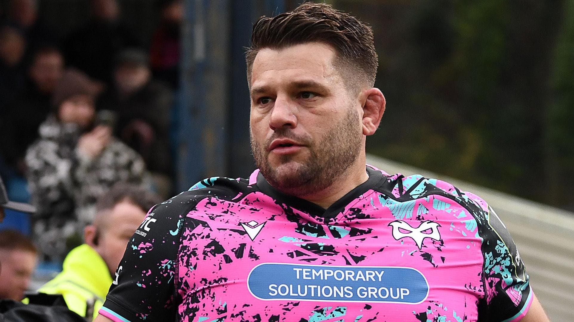 Veteran prop Botha signs new Ospreys contract