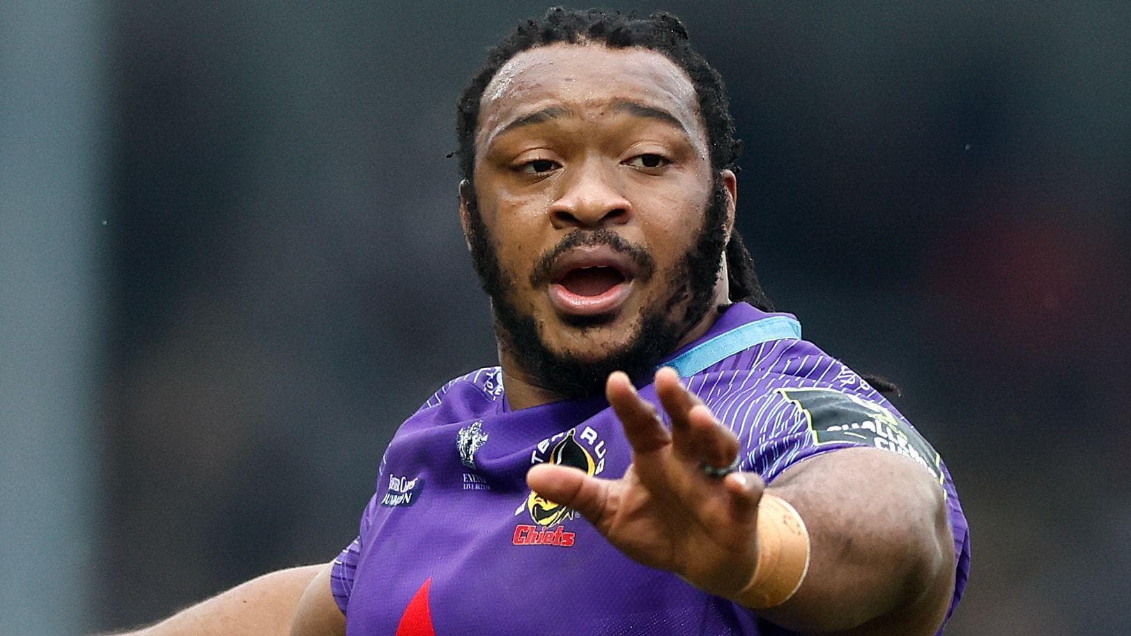 Dweba backed to force way into Exeter front row