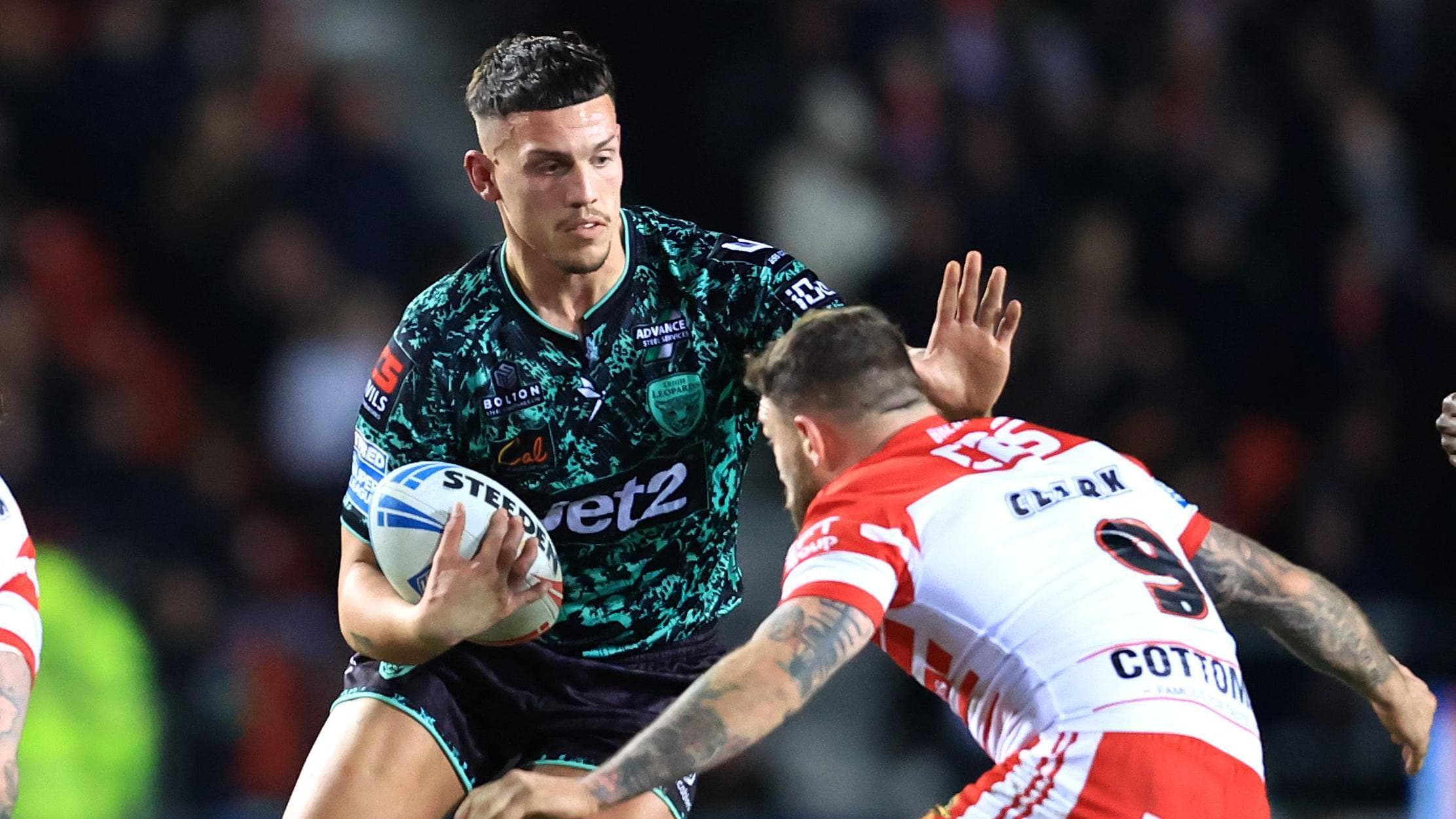 Leigh's Trout to join Sharks for 2027 NRL season