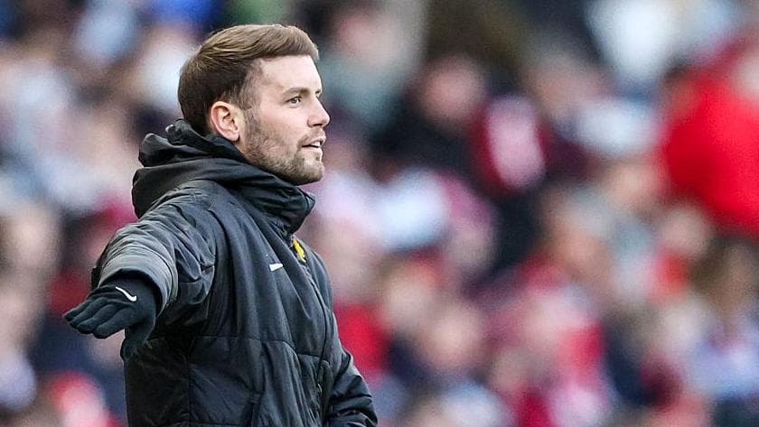 Murray 'really looking forward to this weekend' as Seagulls shoot for Europe