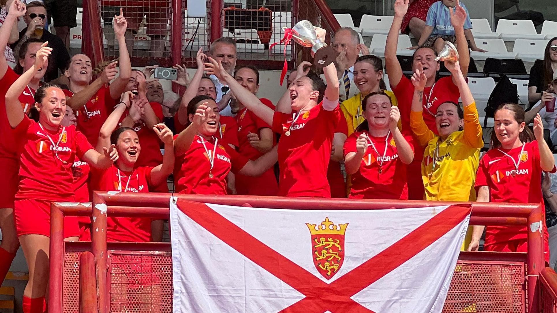 Jersey thash Guernsey to reclaim Women's Muratti