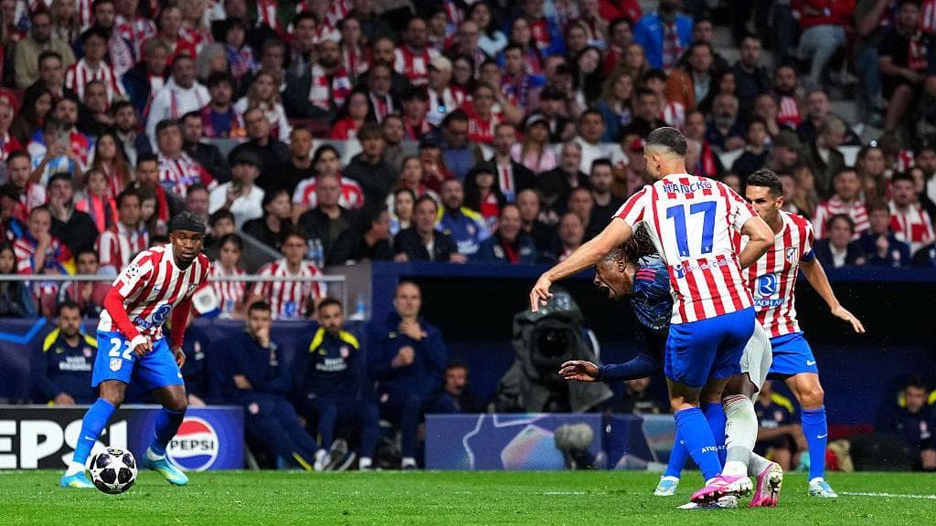 'Serious pressure' put on officials over Eze penalty decision