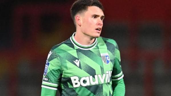 Aldershot bring in Gillingham forward Wyllie