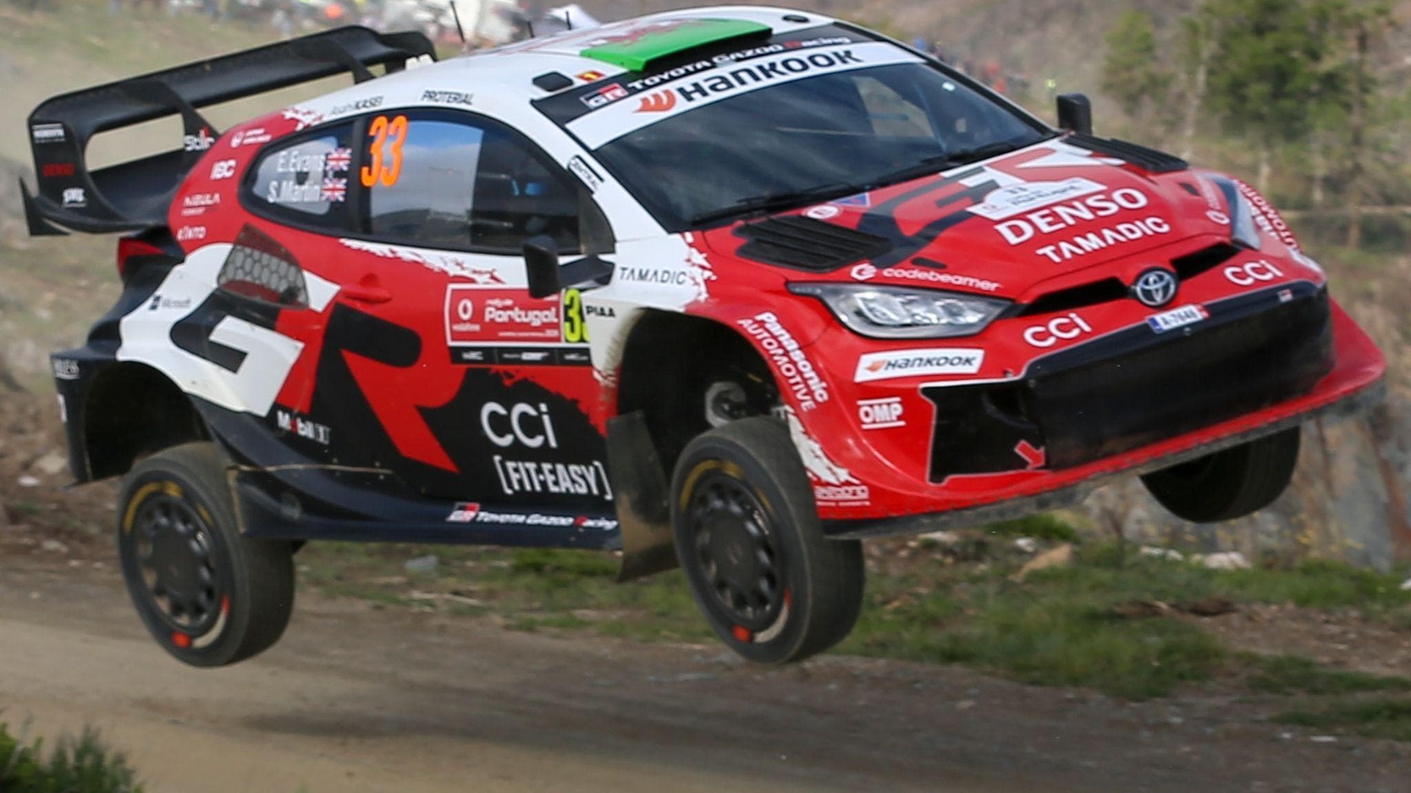 Evans boosts WRC lead as Neuville wins in Portugal