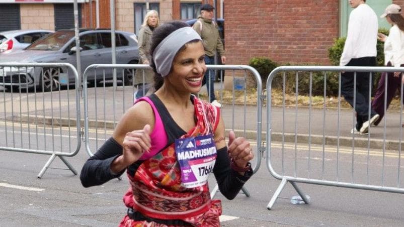 Mum's sari marathon record 'inspires other women'