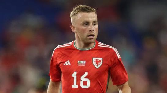 Morrell takes interim charge of Robins' Under-21s