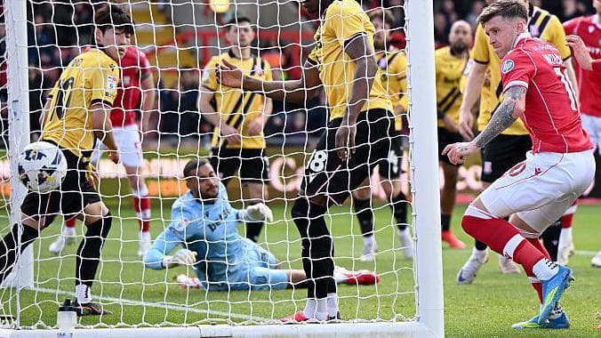 Wrexham 'keeping the dream alive' in play-off bid