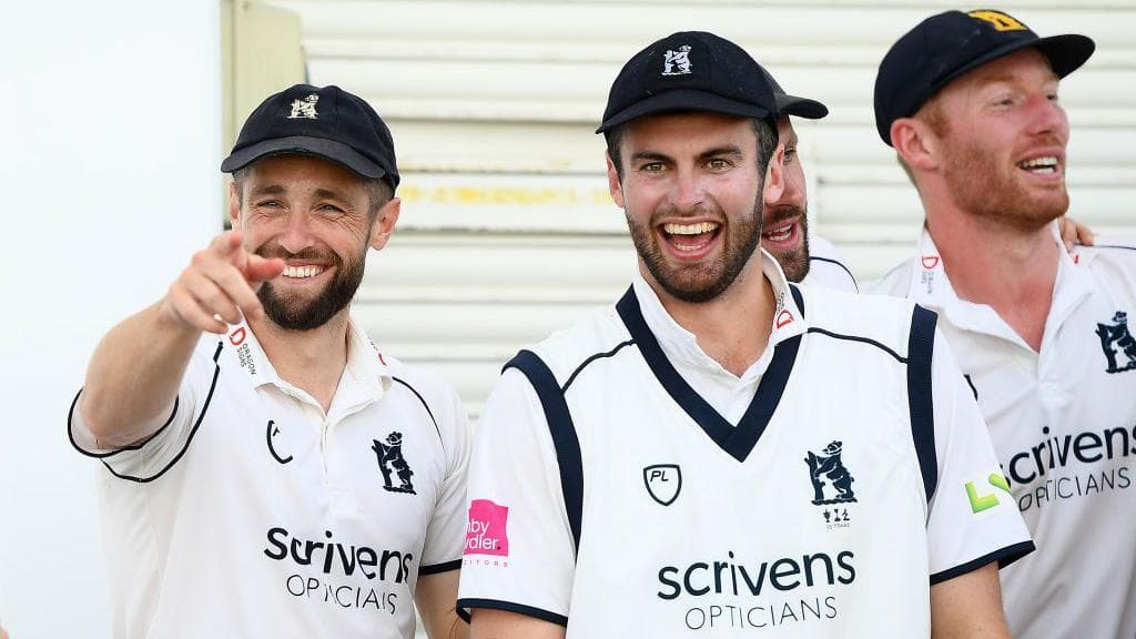 Not ready to stop yet at Warwickshire - Woakes