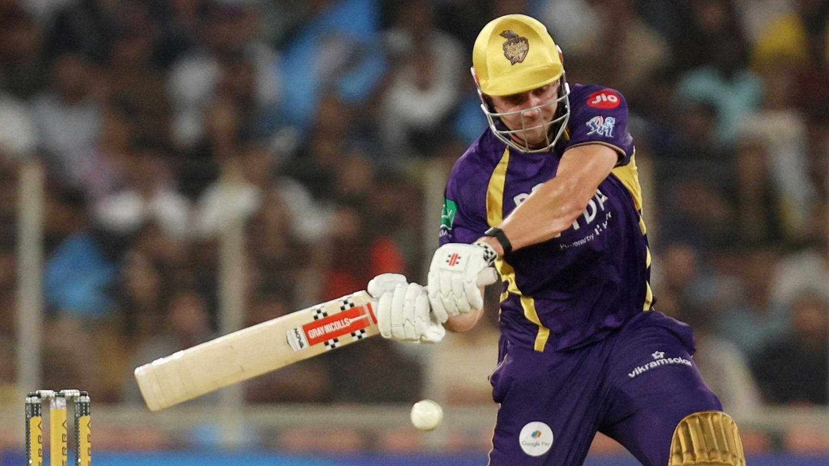 Green finds form but KKR's woes continue