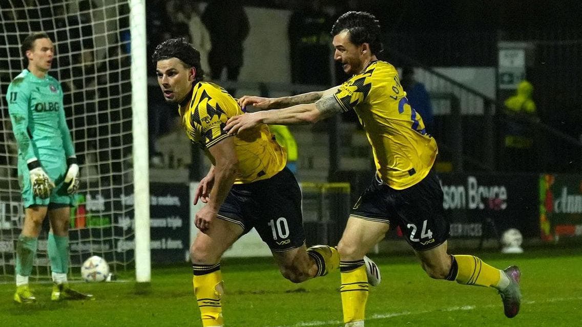 Ball encouraged as Torquay draw with leaders Dorking
