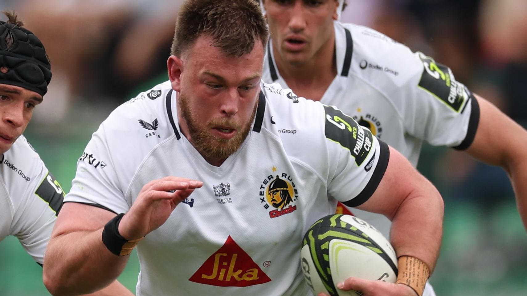 Exeter prop Burger signs new contract