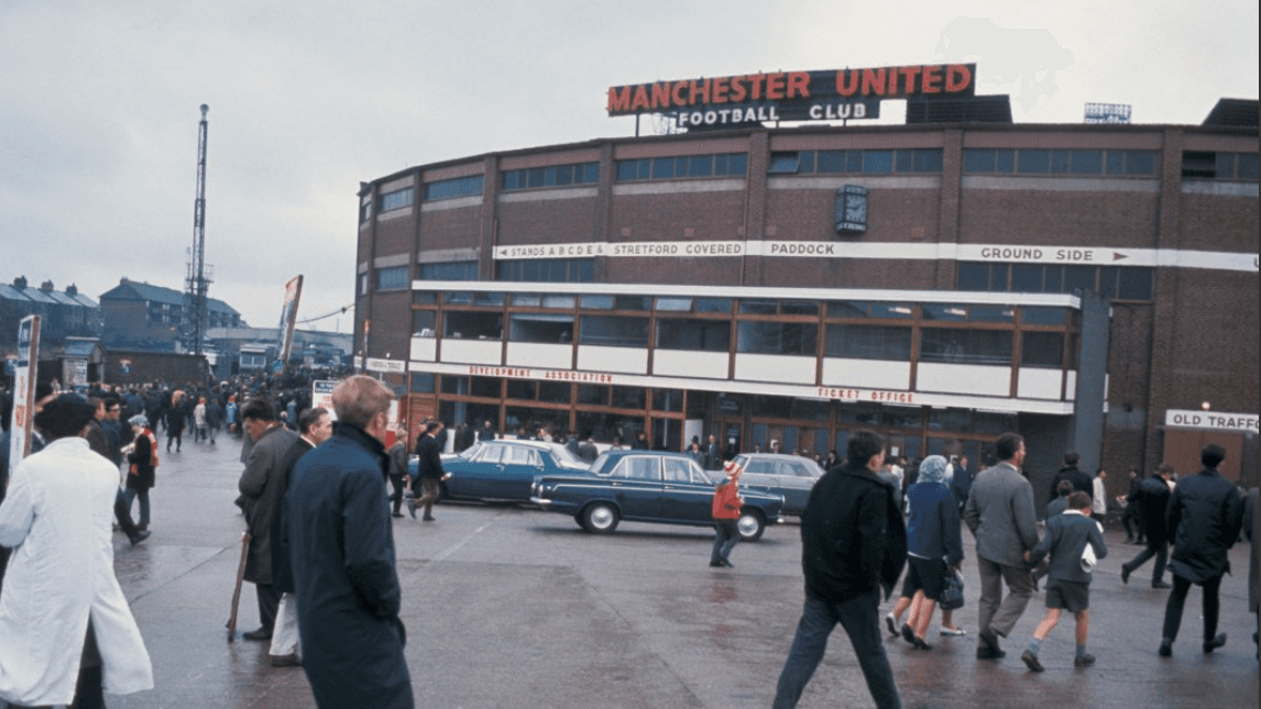 Man Utd's former sign being auctioned for £60k