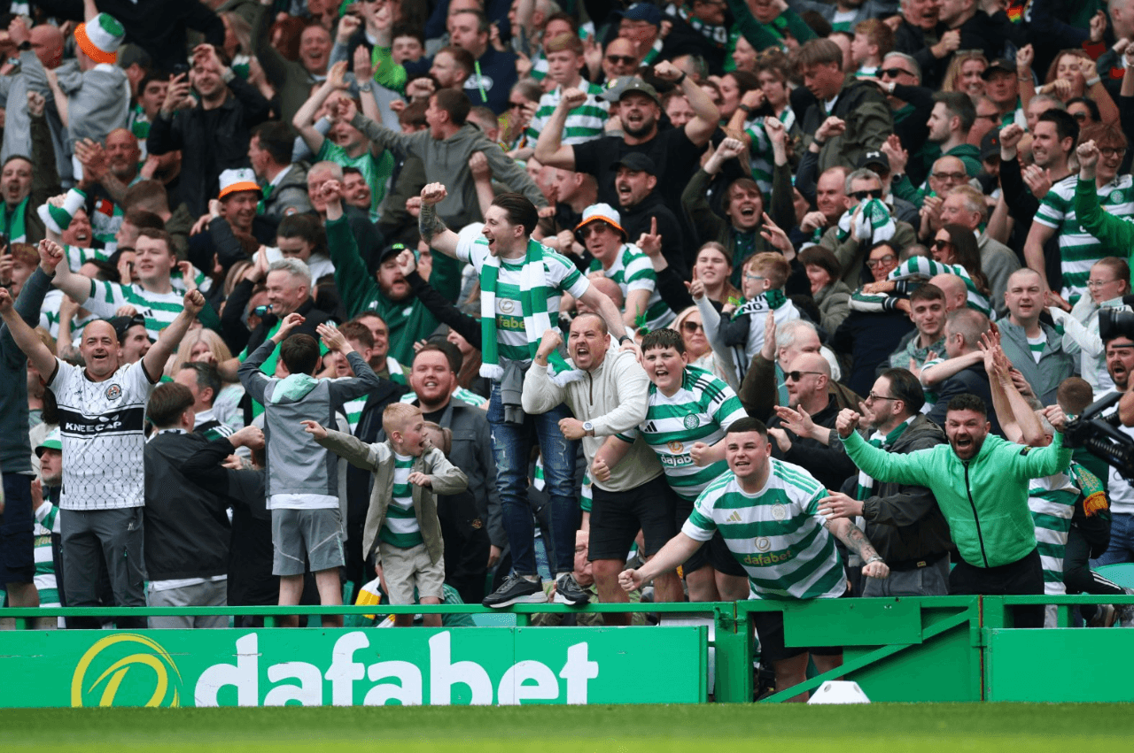 Heartbreak for Hearts as Celtic take title