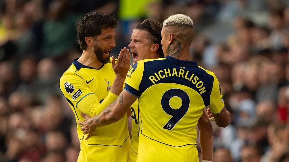 'We play with 12' - De Zerbi on Gallagher