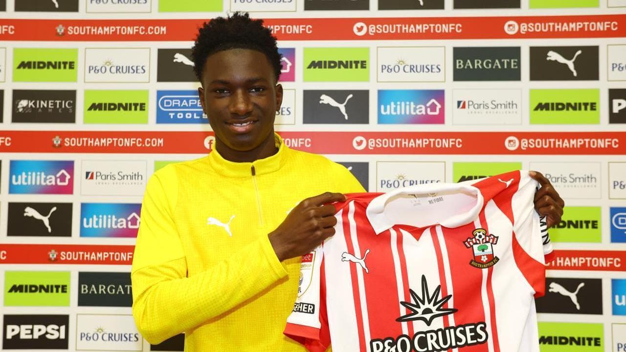 Southampton sign teenage midfielder Tounkara