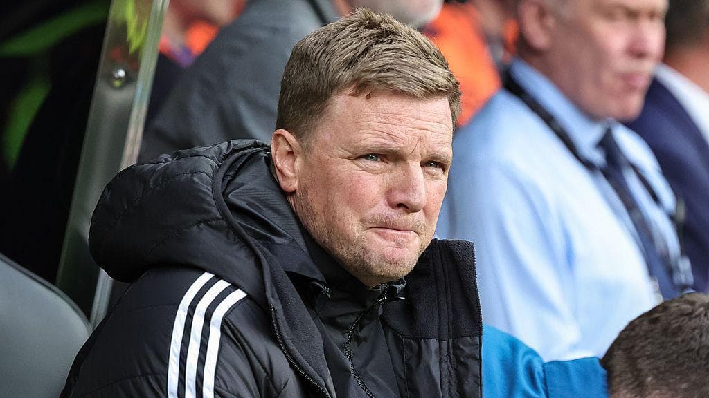 Howe sends warning to squad before 'significant' summer window