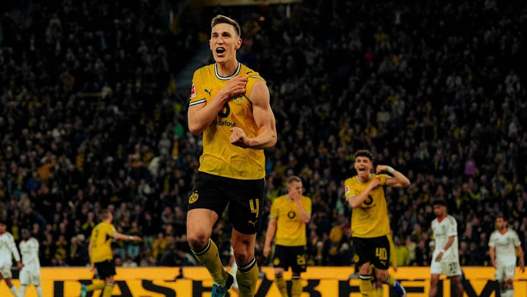 BVB turn the game around to win 3-2 and secure second-place finish