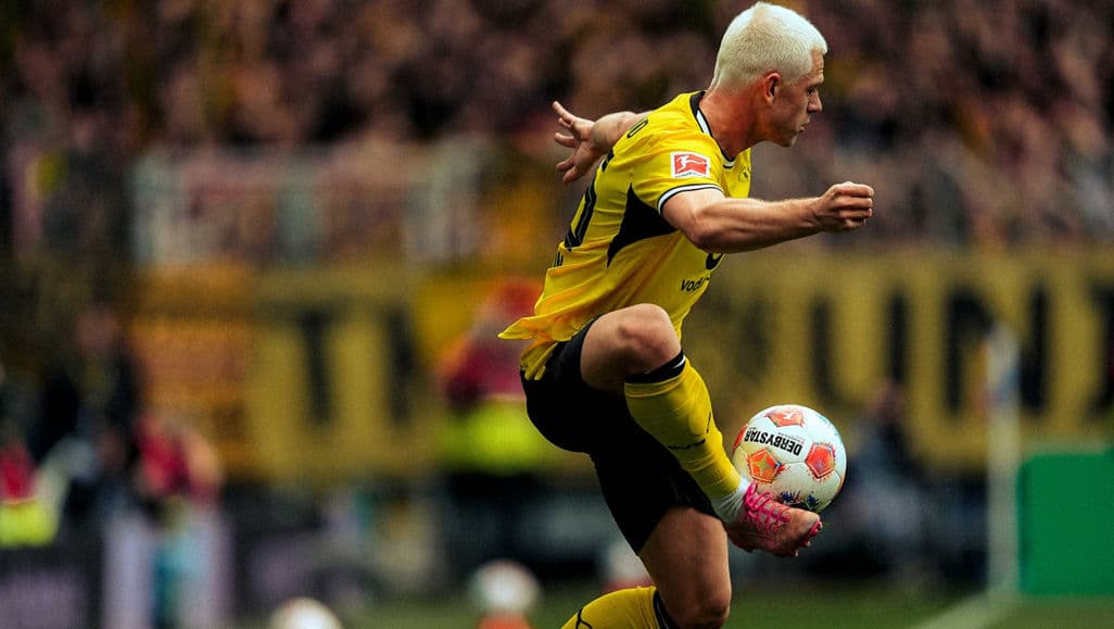 15 assists: Julian Ryerson, just like Jadon Sancho in his day