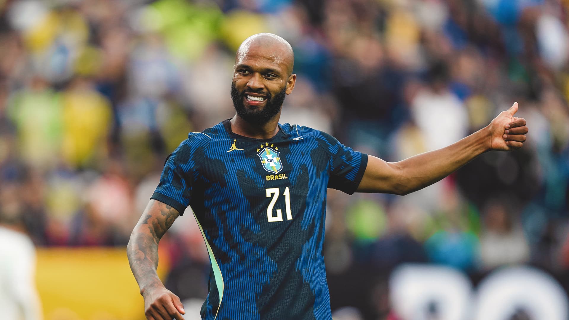 International round-up: Thiago earns first Brazil cap, Damsgaard scores for Denmark