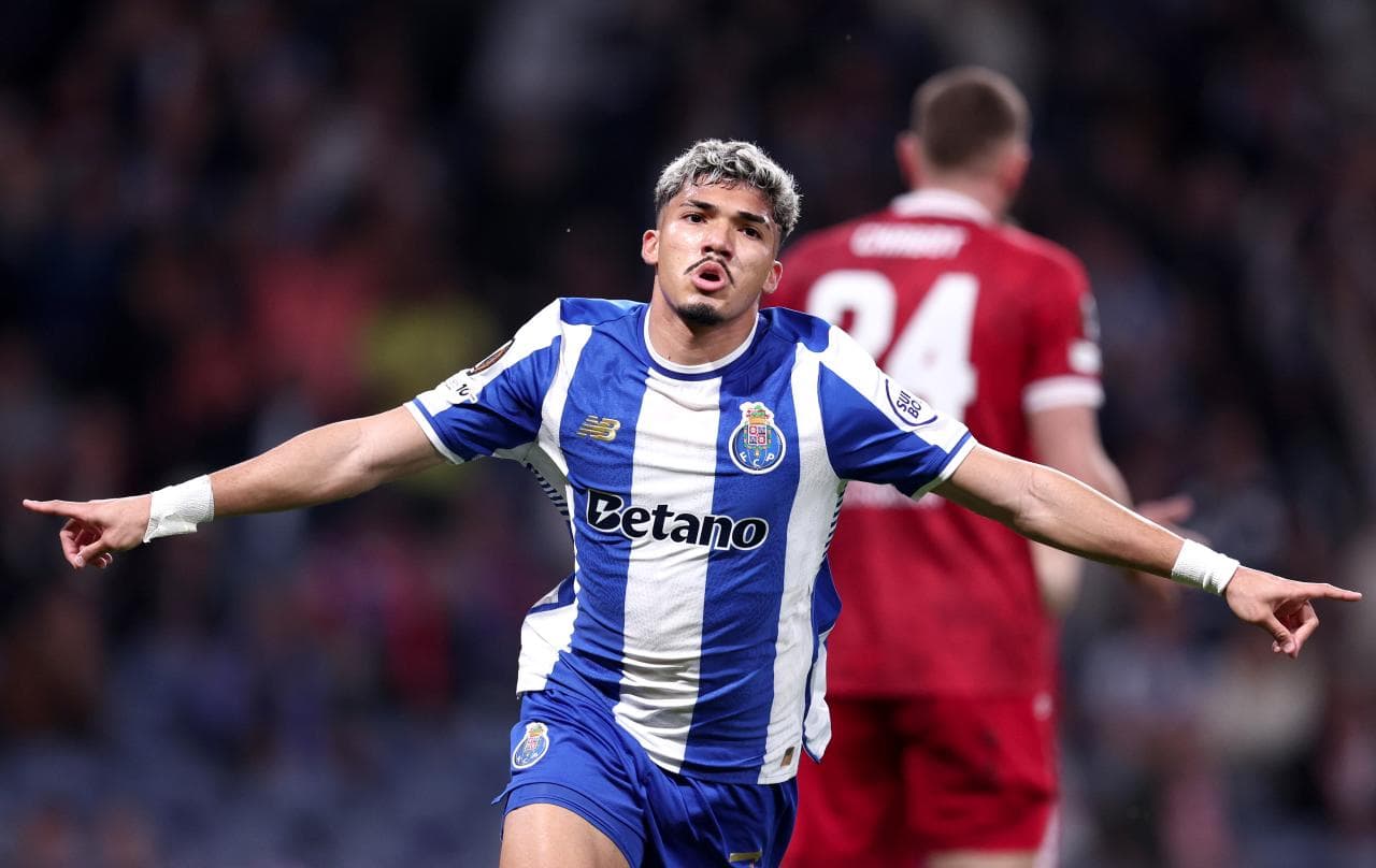 Nartey sees red as Porto eliminate Stuttgart from the Europa League