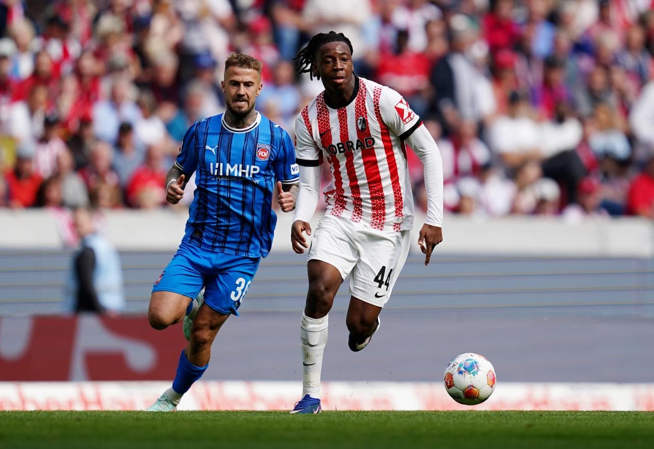 Deflected goals secure battling Freiburg win over Heidenheim