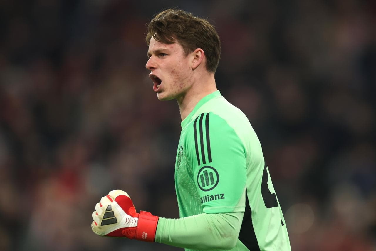 Surprise: Jonas Urbig reportedly set for Germany call-up!