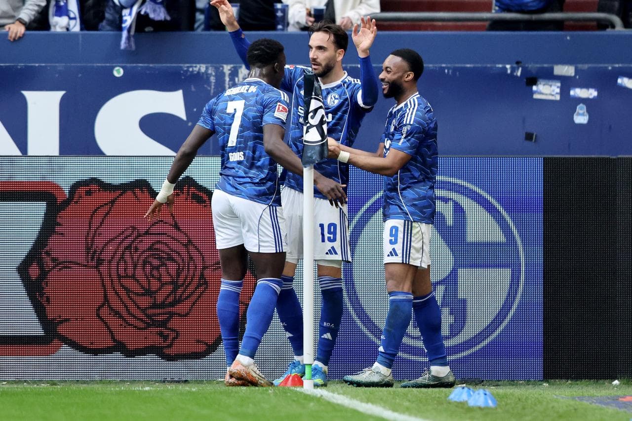 Schalke grind out narrow win despite underwhelming display