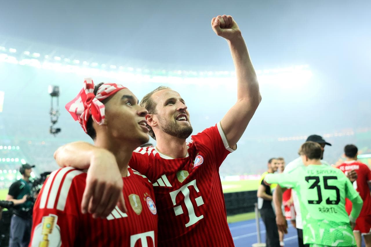 Harry Kane hails “special” night as Bayern beat Stuttgart 3-0 in Berlin