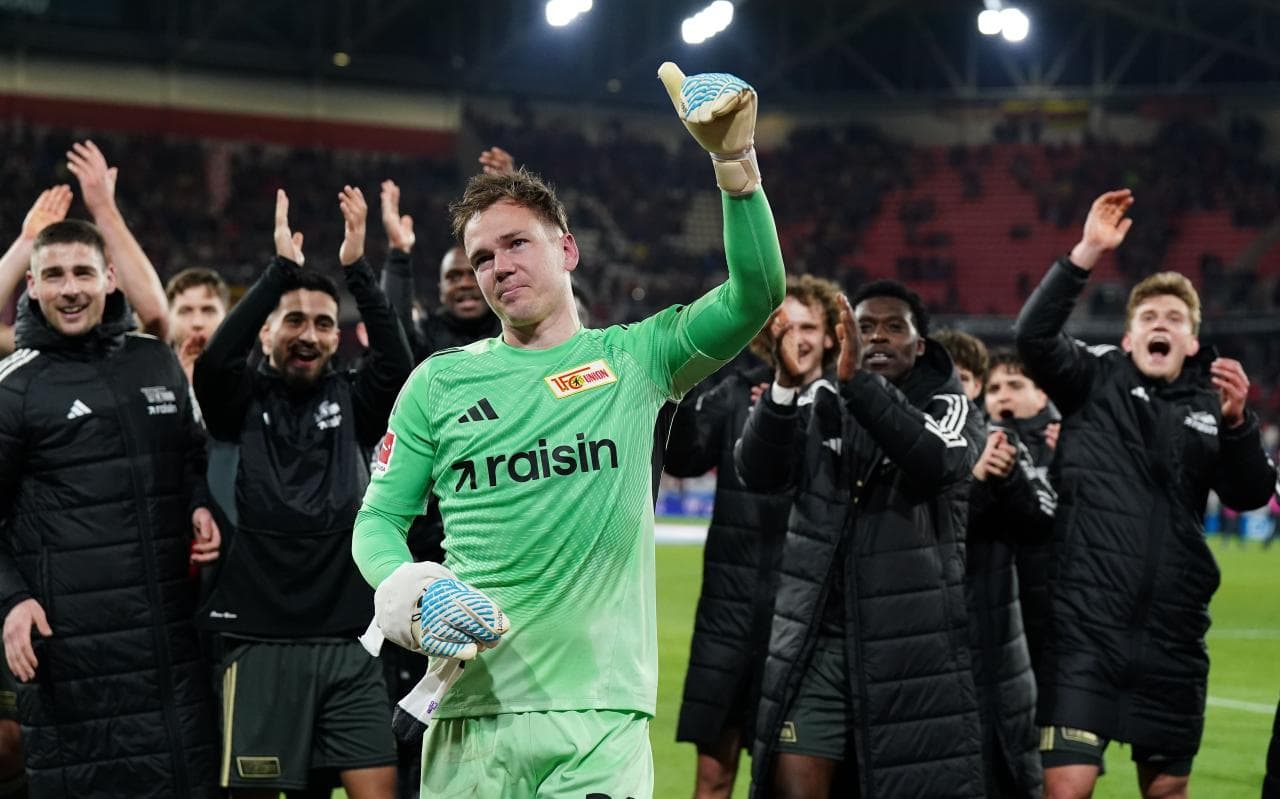 Goalkeeper Saves Match as Team Scores Epic 5-0 Victory!