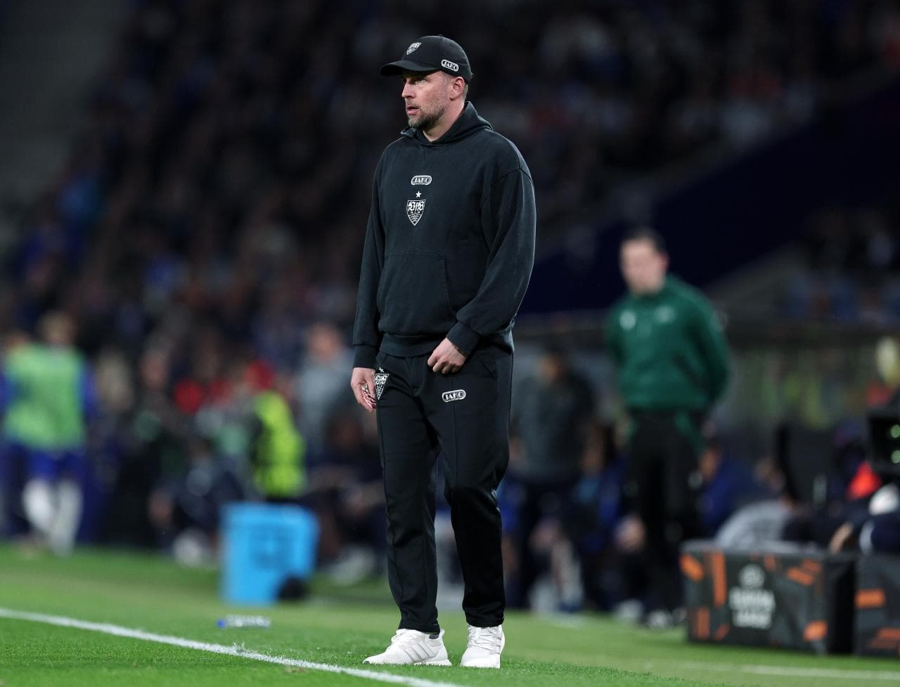 Hoeneß lauds "more efficient" Porto on night of Stuttgart's Europa League exit