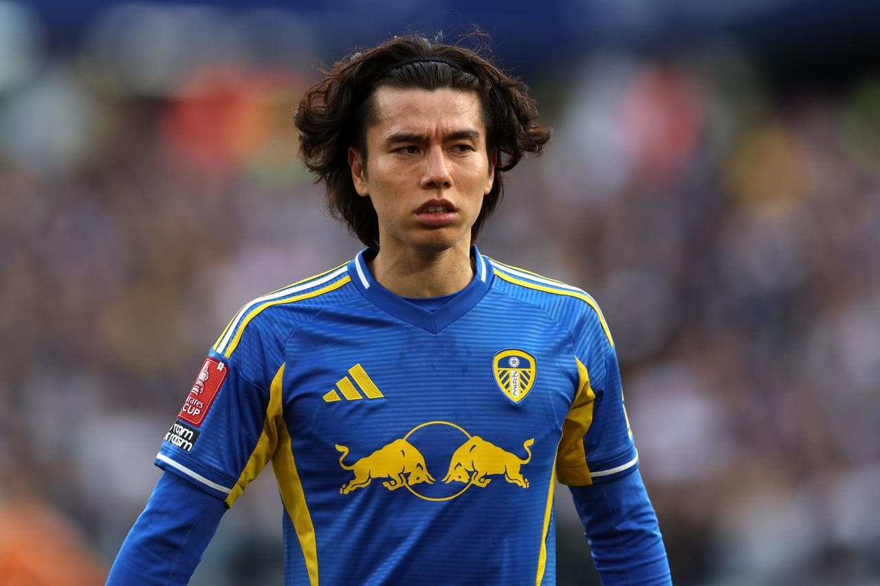 Schalke keen on Leeds midfielder amid interest from Bundesliga sides