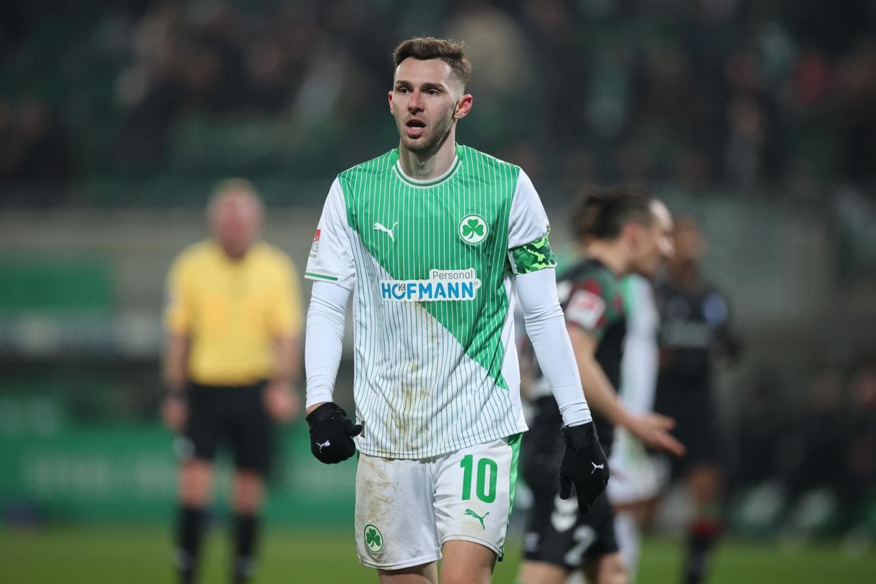 Official: Hrgota set for emotional farewell from Greuther Fürth this summer