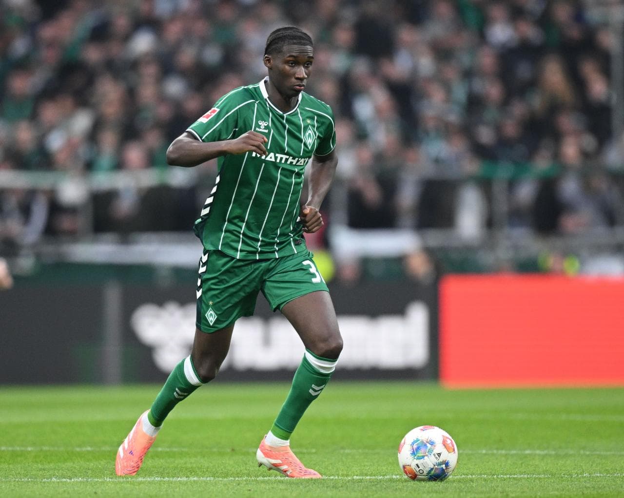 Newcastle and Chelsea in talks for Werder starlet