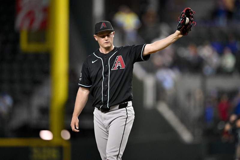 Diamondbacks’ comeback turns to heartbreak as Paul Sewald falters late